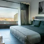 115 - Luxury *