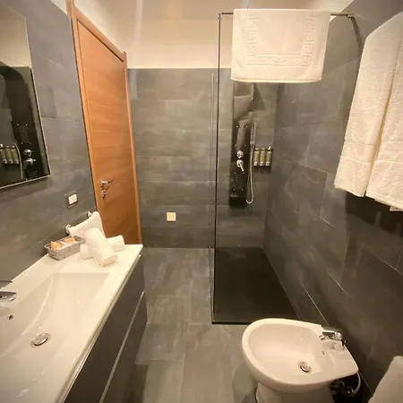 115 - Luxury